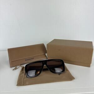 NWB Burberry Womens Joan Square Frame Dark Havana Brown Sunglasses BE4362
